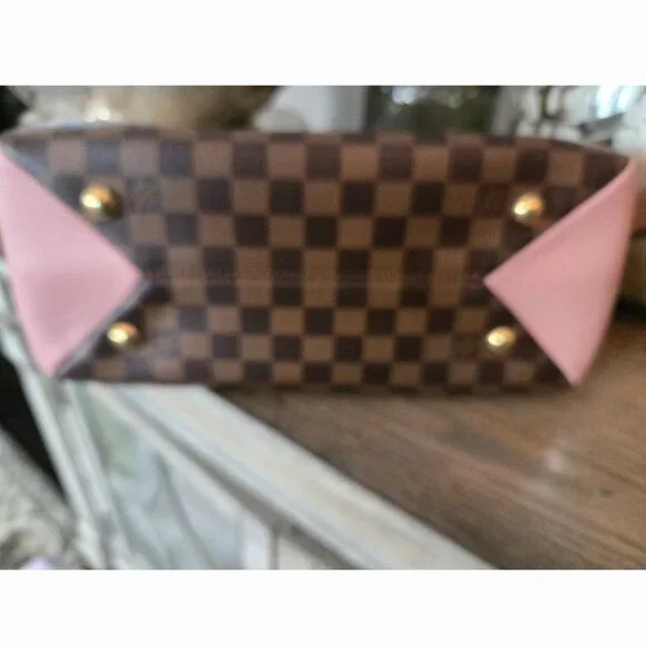 Pristine Authentic LV Magnolia Damier Ebene Brittany with Ballerina Pink - Picture 14 of 16